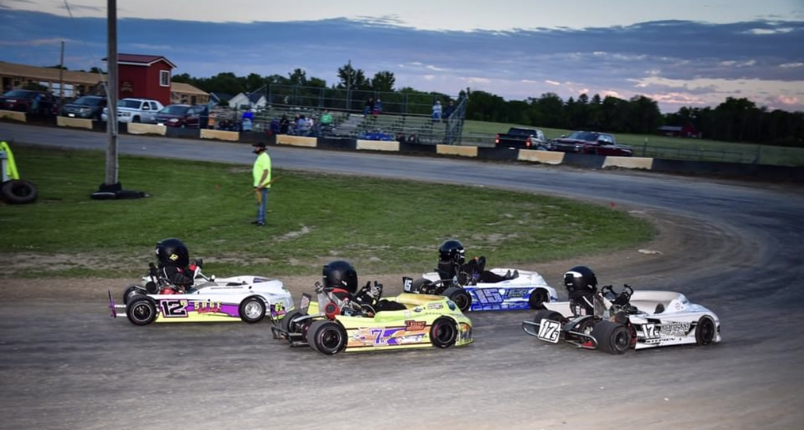 racers going around corner
